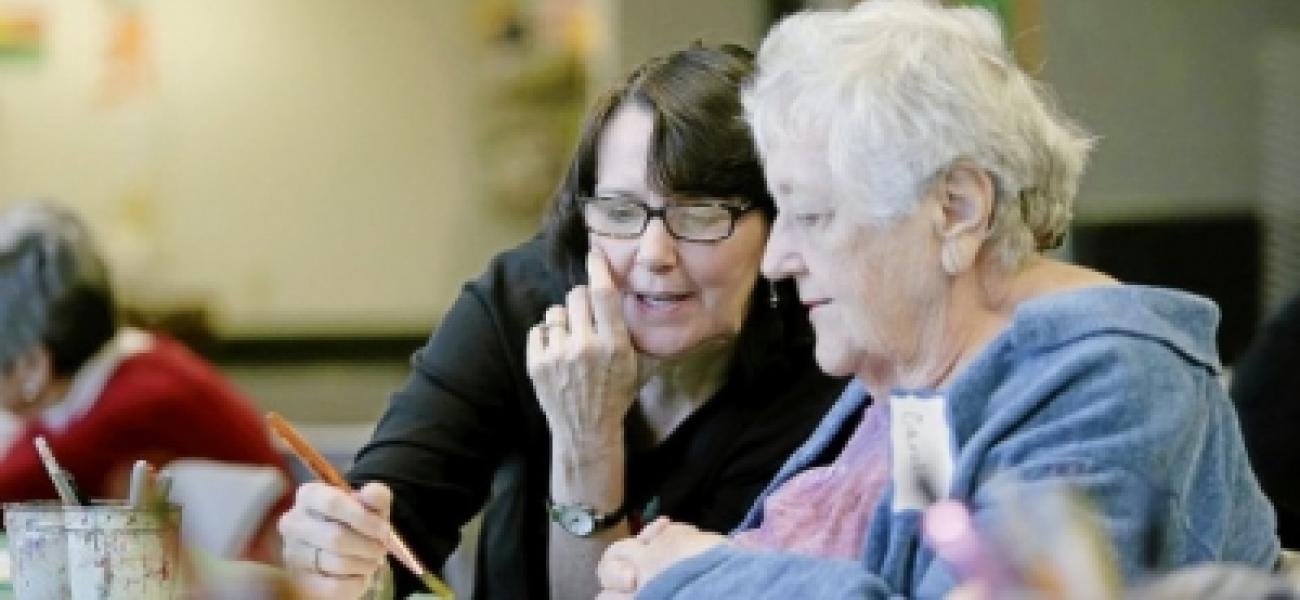 Alzheimer's group sees success with art therapy programs 
