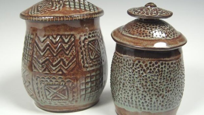 LIDDED JARS