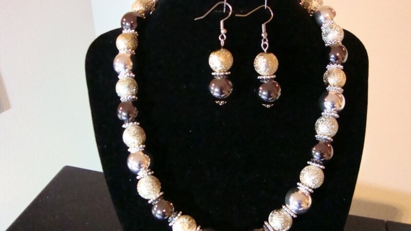 Holiday Flare Jewelry Set
