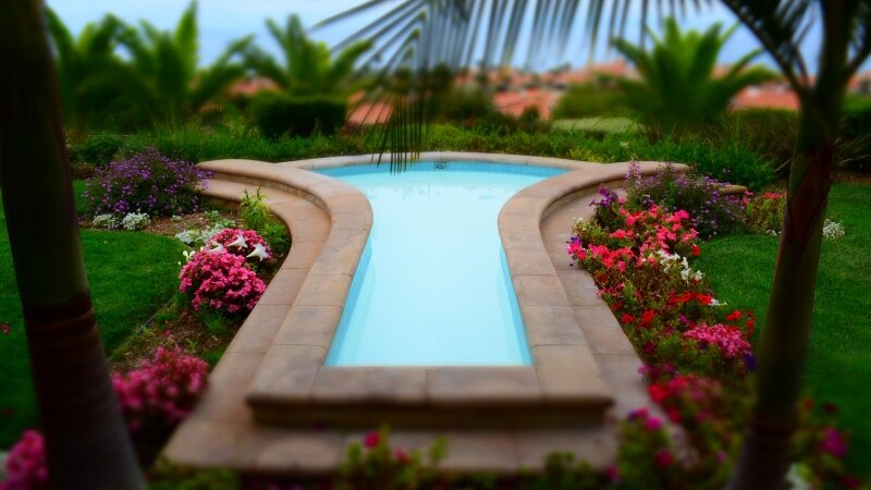 Fountain surrounded by color