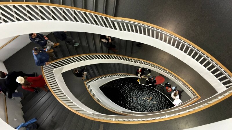 Waiting to see Bowie