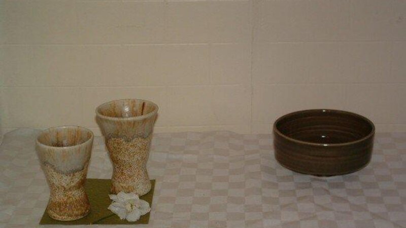 drinking cups & display dish