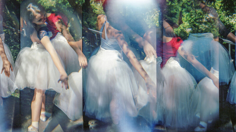 Énorme Sur Mes Épaules (The Weight on Their Shoulders)