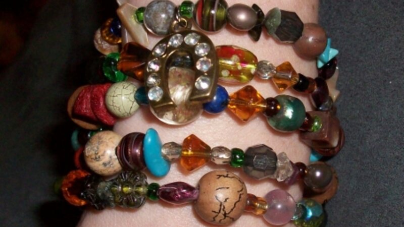 Wrap bracelet with horseshoe charm