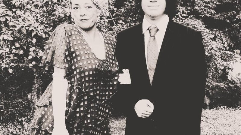 a black and white photo shows and man and a woman from the 1920's