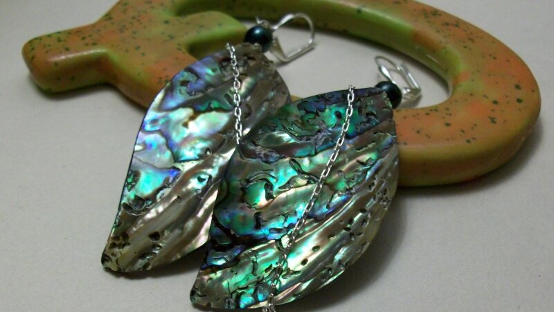 Abalone shell leaf shaped earrings 