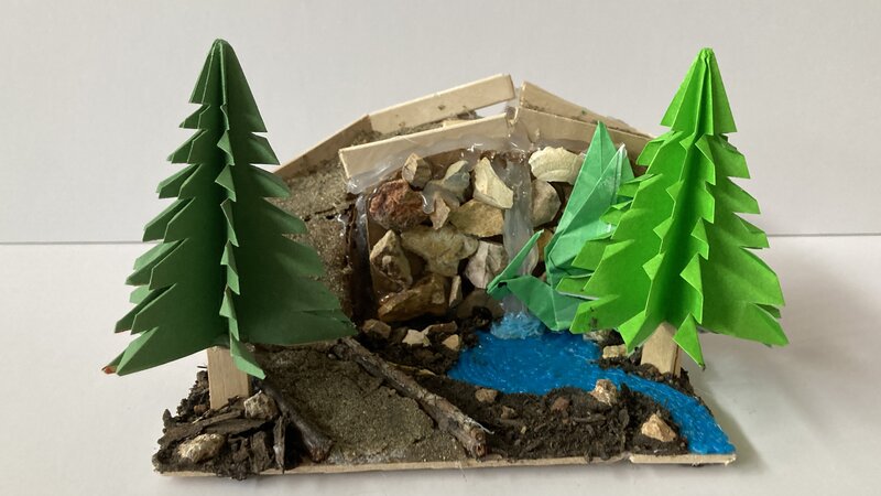 Jaw Dropping Awesome Hiking Place with Dragon