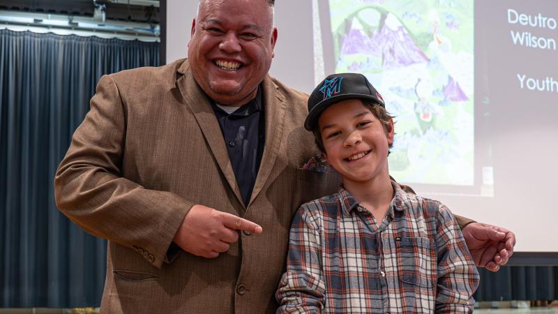 Mayor Alvarez with Artist Duetro Wilson