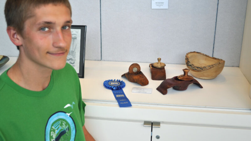 6th Annual Exhibit Abstract Arts - Winged Box