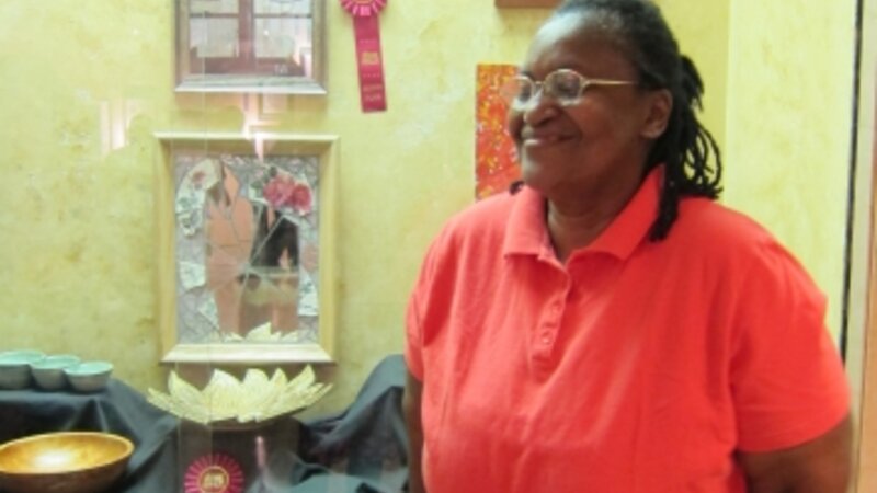 11th Annual Exhibit Flower Plate