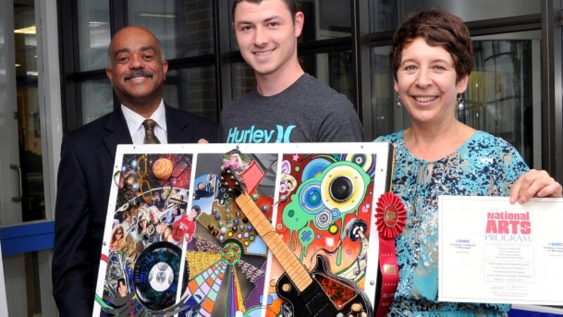 5th Annual Exhibit Senses working overtime