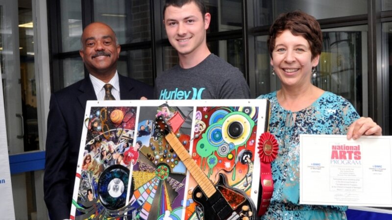 5th Annual Exhibit Senses working overtime