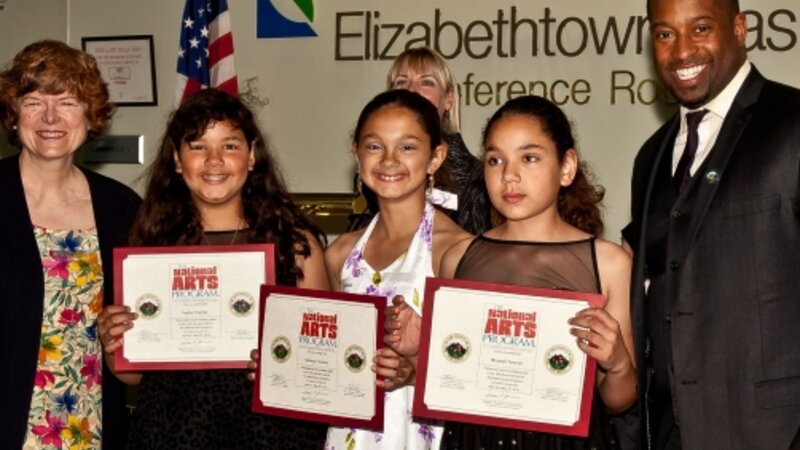 14th Annual Exhibit Taveras sisters are all Honorable Mention winners