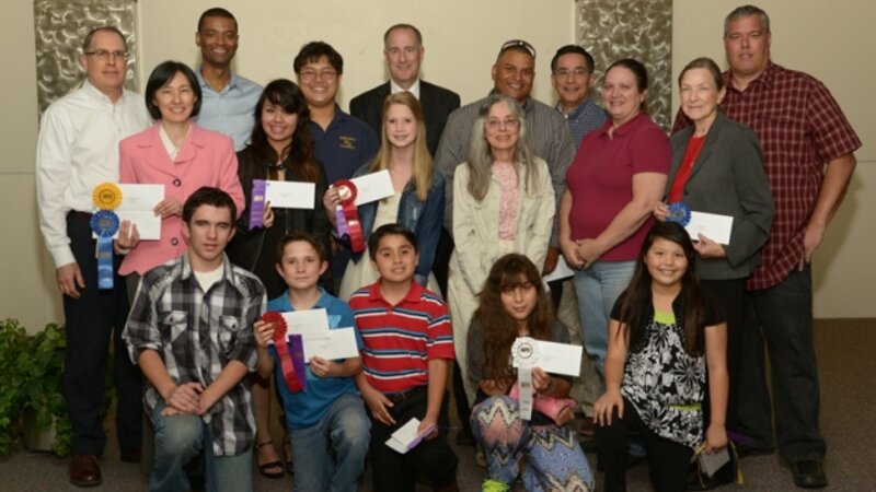 8th Annual Exhibit CEO of DFW Airport, Sean Donohue, was on-hand to congratulate this year's winners at the awards reception.