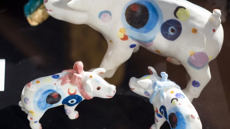 17th Annual Exhibit Mother and Baby Pigs