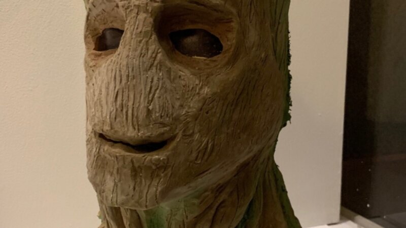 19th Annual Exhibit Groot Mask