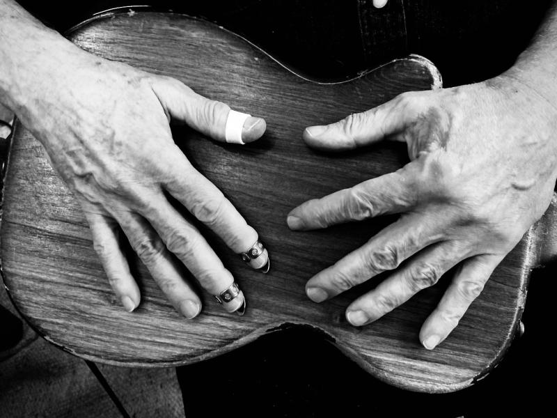 Photo of guitarist Tom Gray's hands, September, 2021