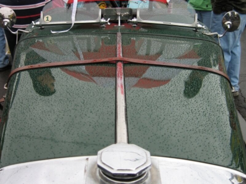MG TD with umbrella