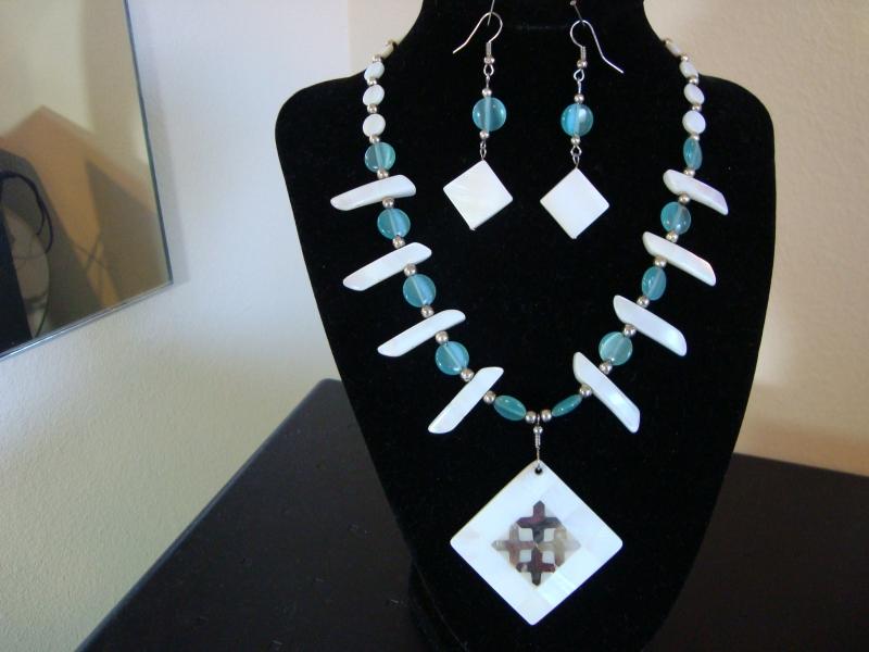 Mother of pearl Shell Jewelry Set
