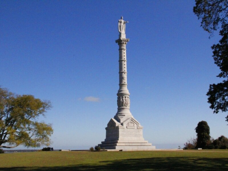 Yorktown Monument
