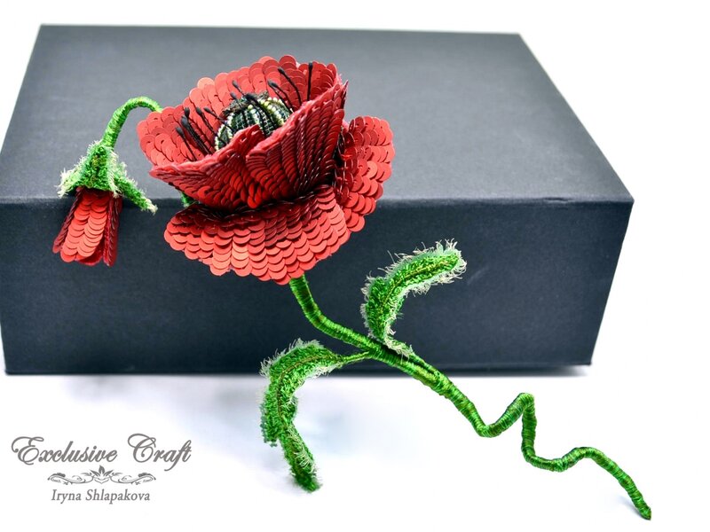 Brooch "Poppy"