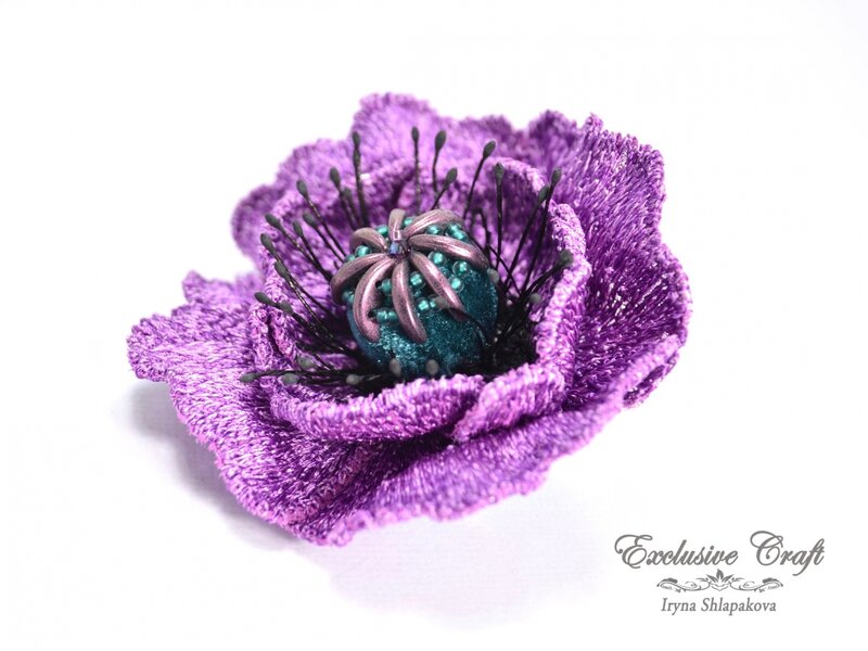Brooch embroidered "Poppy"