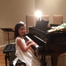 Bella Zhang