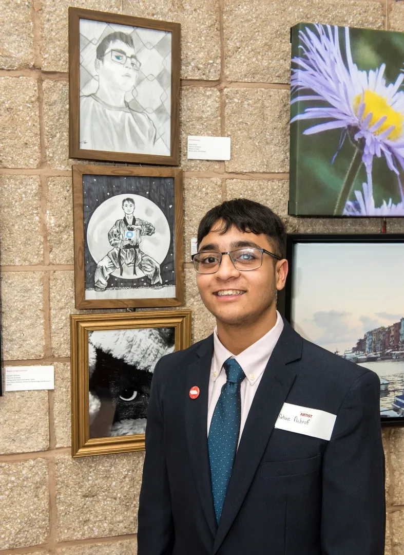 8th Annual Exhibit Heterochromia