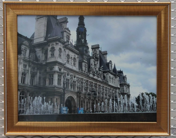 17th Annual Exhibit Hotel De Ville: Paris