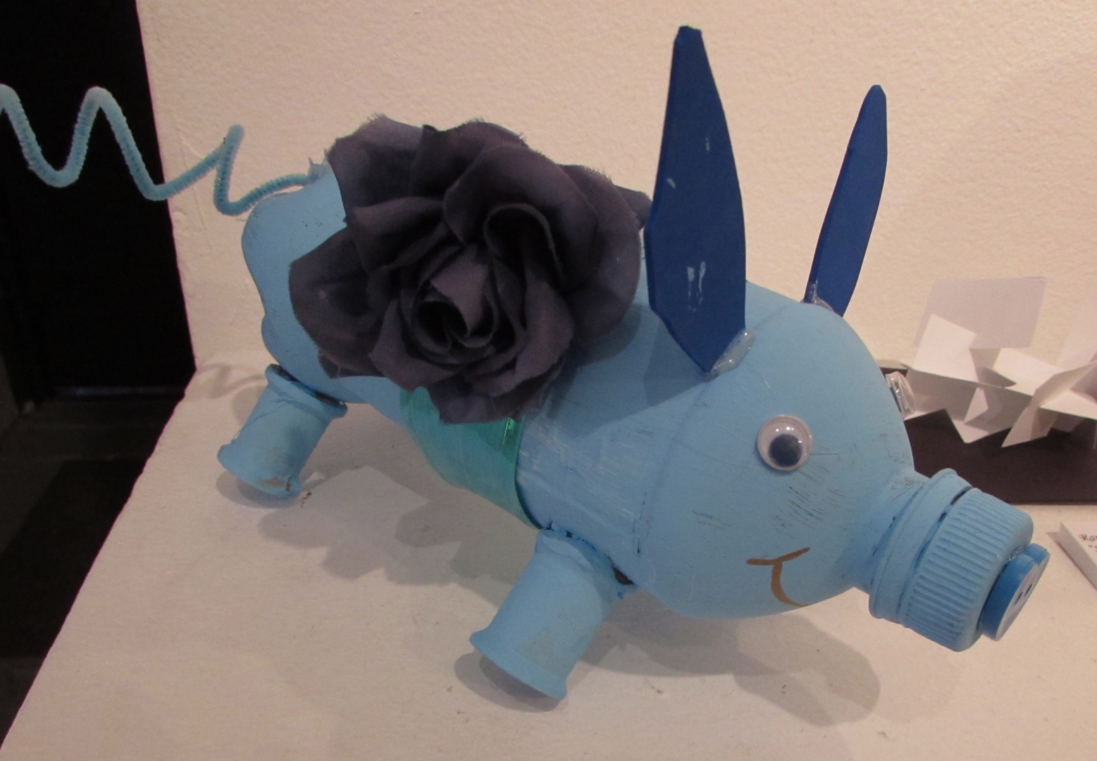 18th Annual Exhibit Pretty Pig