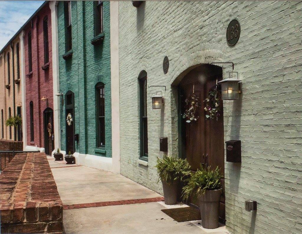 1st Annual Exhibit Live in Color